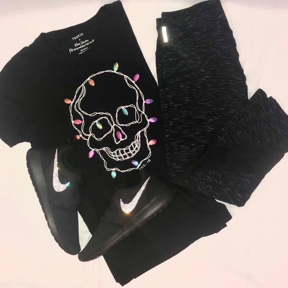 torrid Other - SET: TORRID skull shirt & RBX Capri Leggings